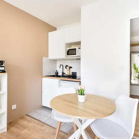 Bngo I Le Cosy I 2 Personnes, Gare Perrache, Place Bellecour, Hypercentre - Attention Absence D'ascenseur En Juin 2026, Au 3eme Etage Lyon